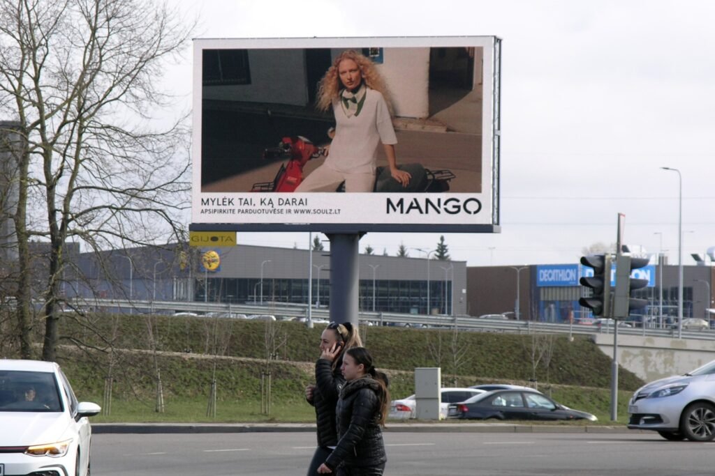 Kauno MEGA – Prekybos centro LED ekranas