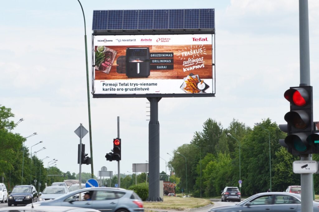Klaipėda, Šilutės plentas – Miesto lauko LED ekranas