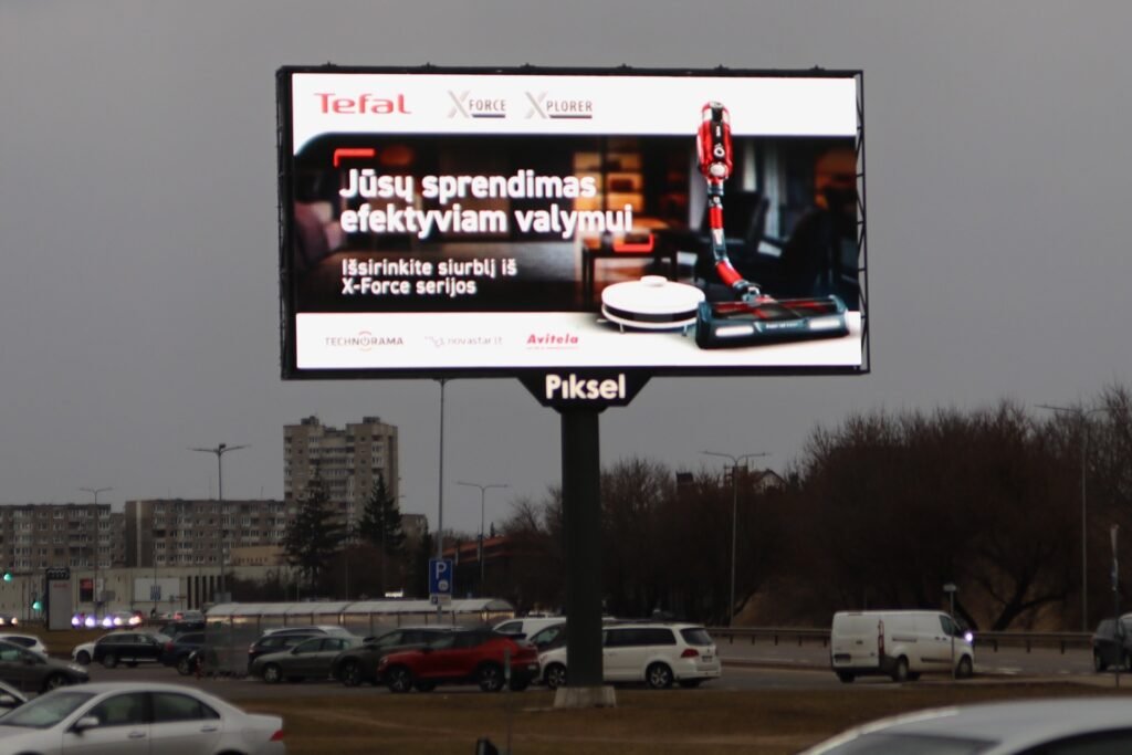 Vilniaus Senukai – Prekybos vietos LED ekranas